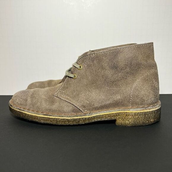 Womens CLARKS Desert Boot Distressed Taupe Chukka Boots / Size 6 - Picture 4 of 11